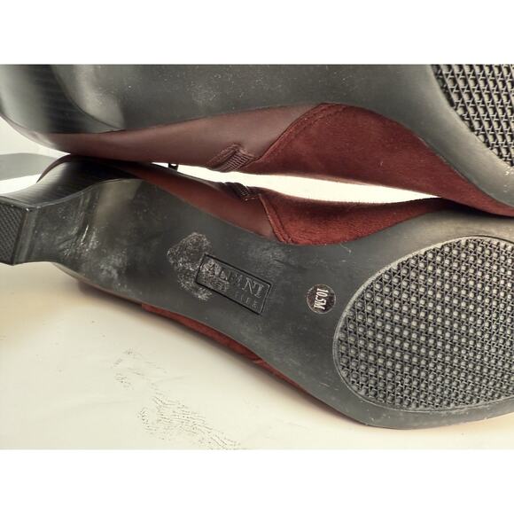 Alfani Women’s 10.5 Faux Suede Step Flex Size Ankle Zip Burgundy Boot Heels NWOB - Picture 8 of 10